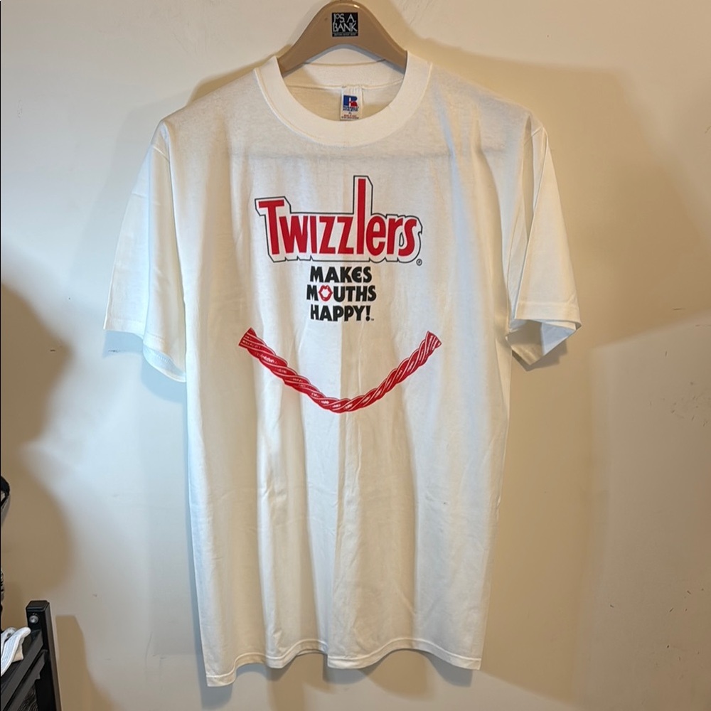 VTG Twizzlers Graphic T-Shirt in White and Red